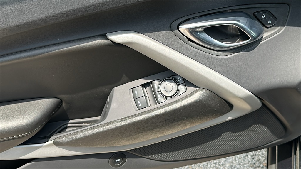 2023 Chevrolet Camaro 1LT - 10