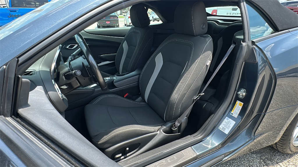 2023 Chevrolet Camaro 1LT - 11