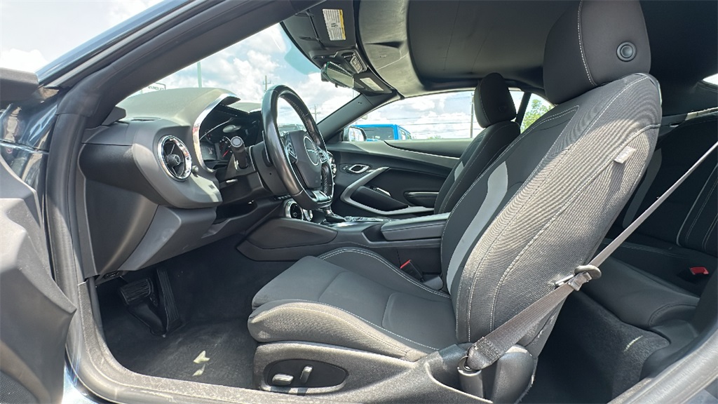 2023 Chevrolet Camaro 1LT - 7