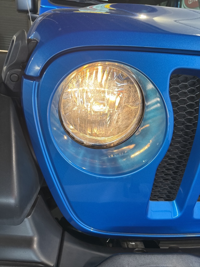 Thumbnail: 2023 Jeep Wrangler - 10