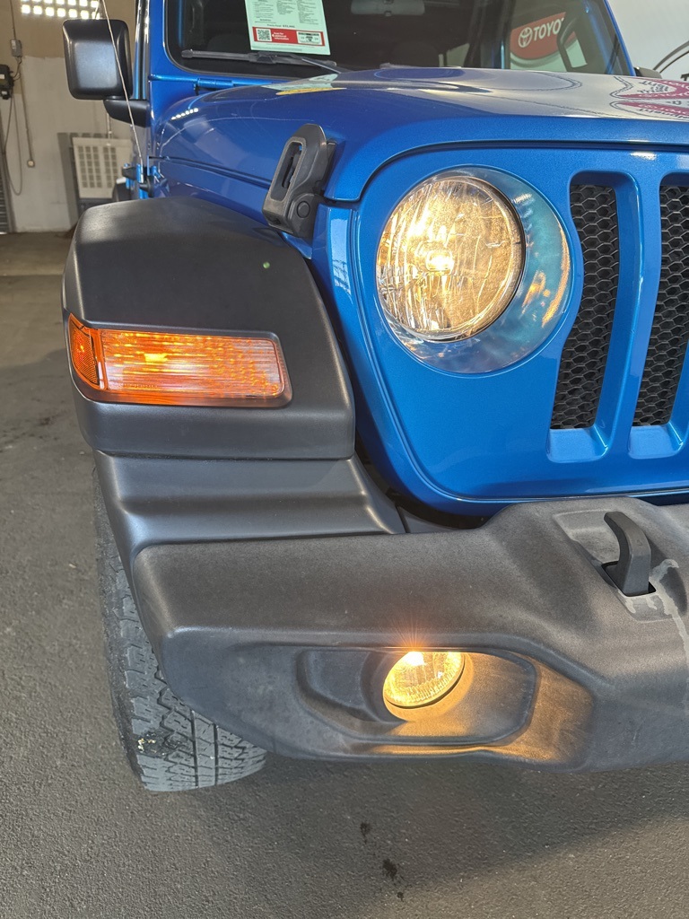 Thumbnail: 2023 Jeep Wrangler - 11