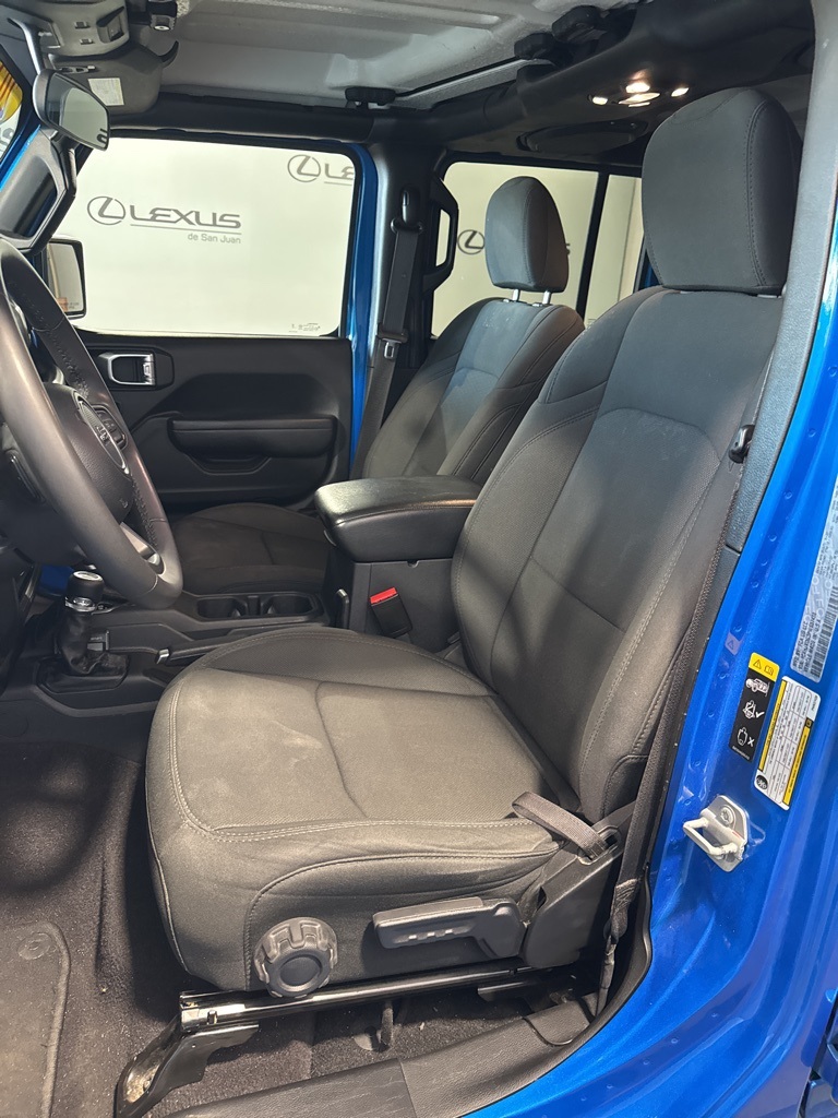 Thumbnail: 2023 Jeep Wrangler - 27