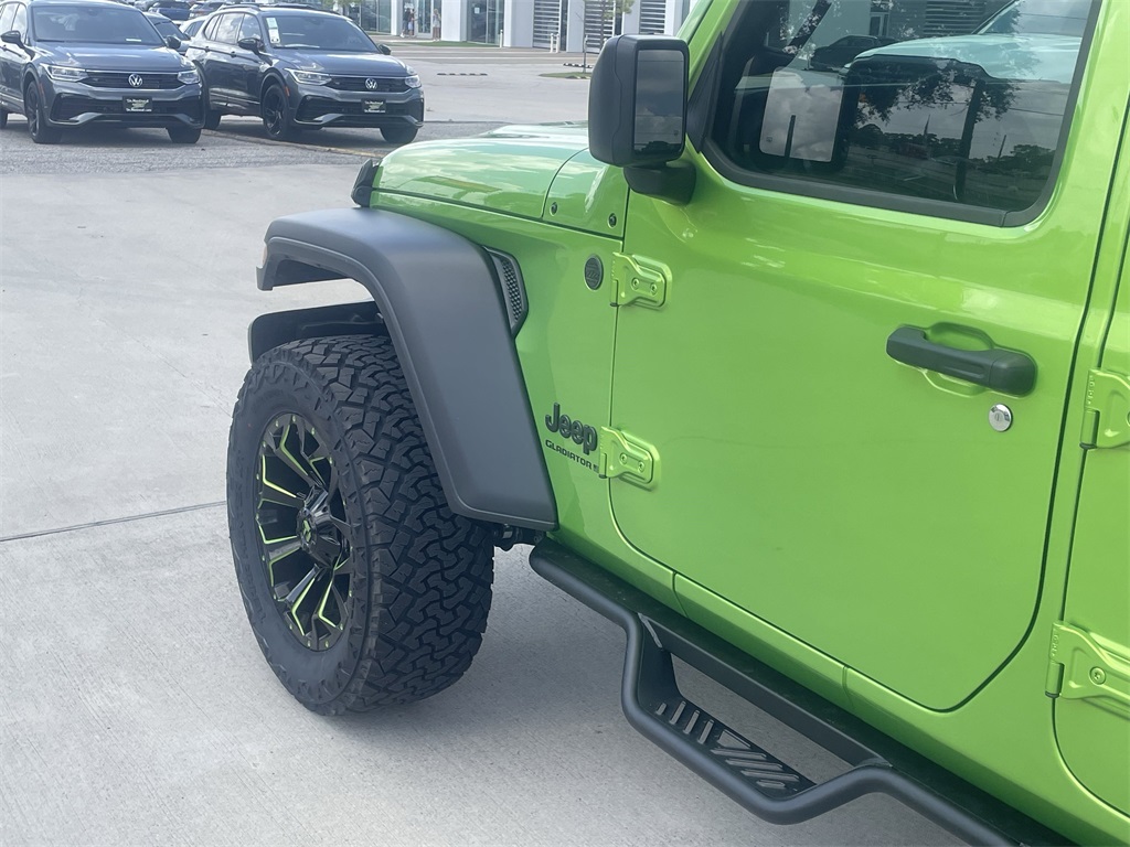 2025 Jeep Gladiator Sport - 9