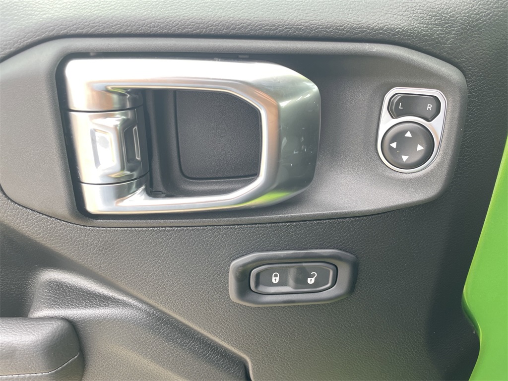 2025 Jeep Gladiator Sport - 11