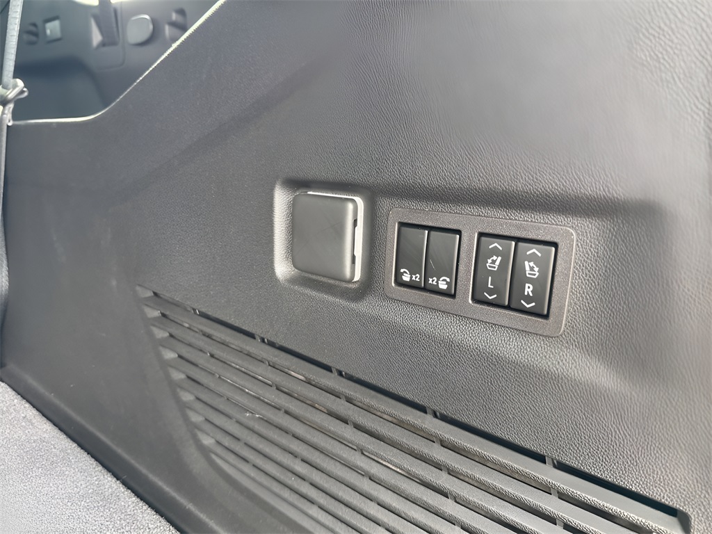 2023 Chevrolet Suburban