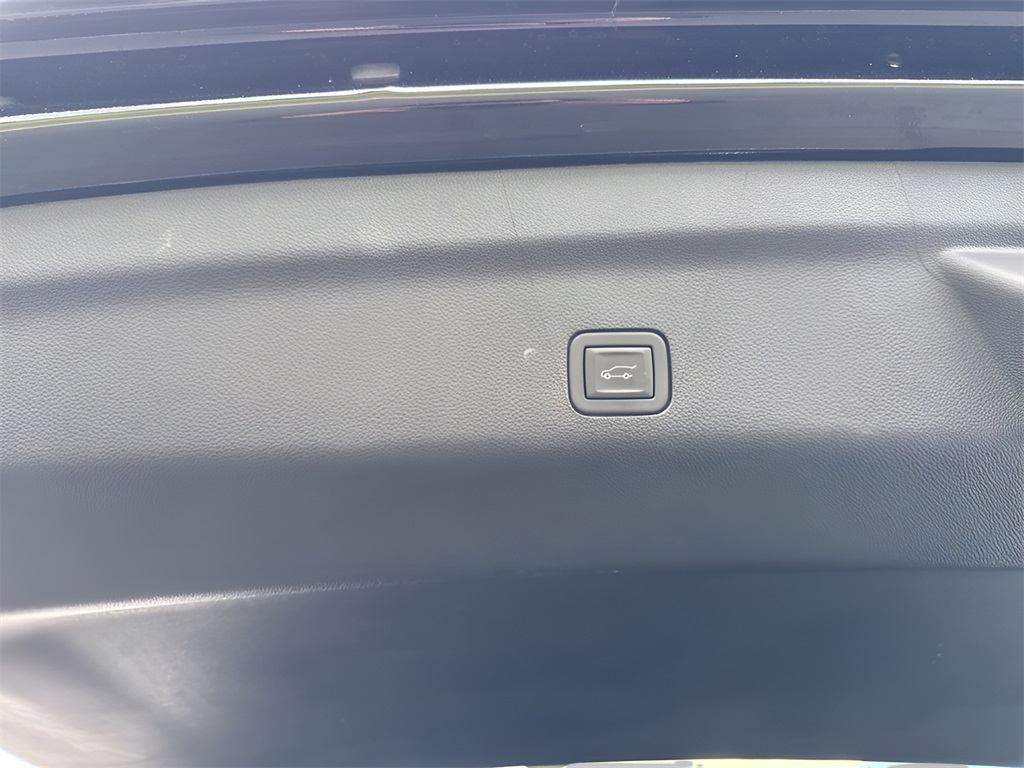 2023 Chevrolet Suburban