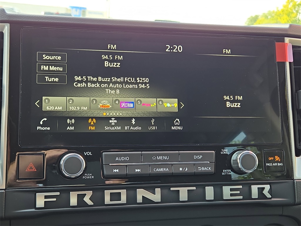 2025 Nissan Frontier SV photo 11