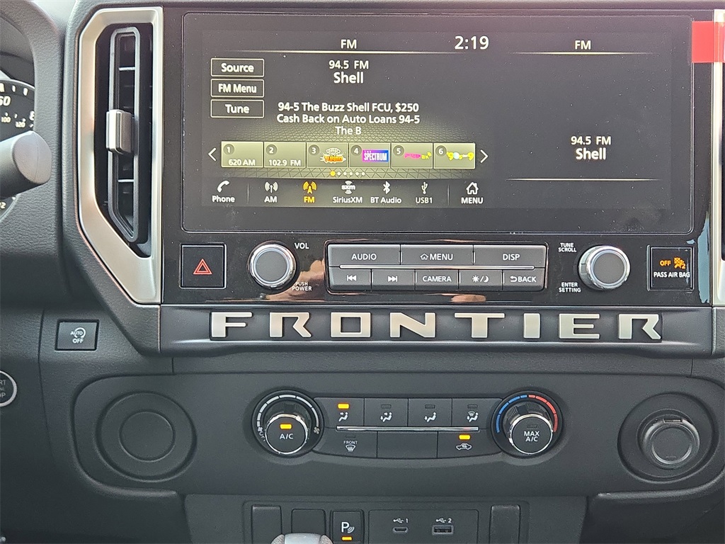 2025 Nissan Frontier SV photo 6