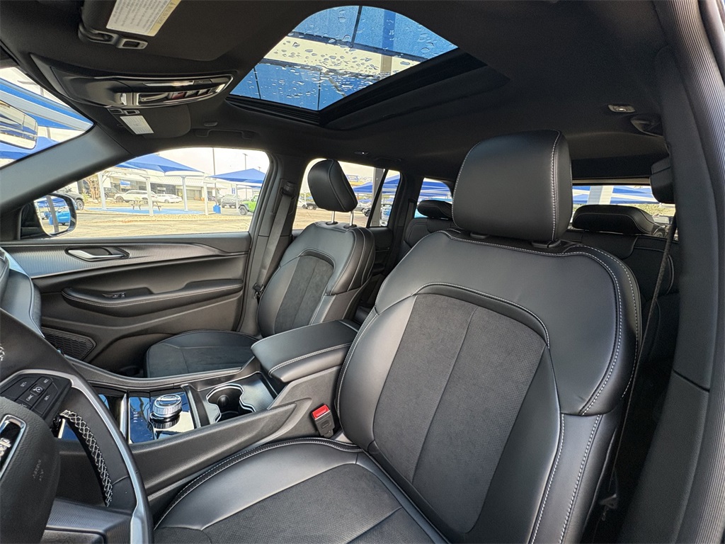 New Car 2025 Jeep Grand Cherokee  Altitude X For Sale Under $40,000 In San Marcos, Texas