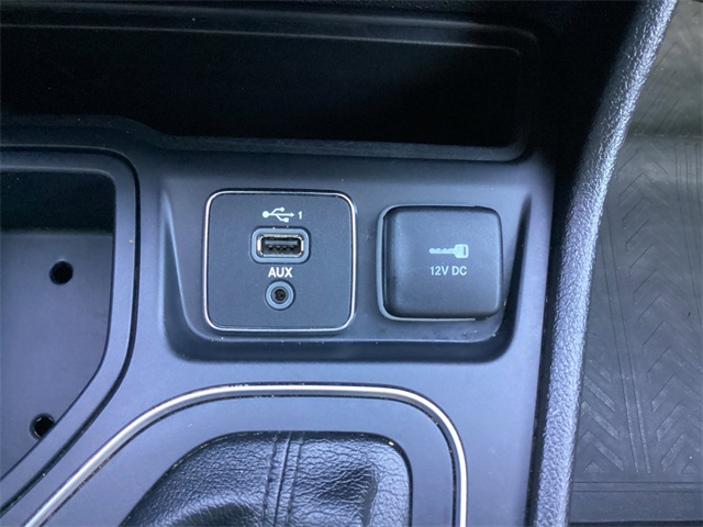 Used Car 2021 Jeep Cherokee  Latitude Plus For Sale Under $15,000 In San Antonio, Texas