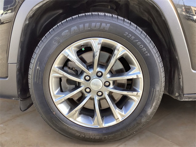 Used Car 2021 Jeep Cherokee  Latitude Plus For Sale Under $15,000 In San Antonio, Texas