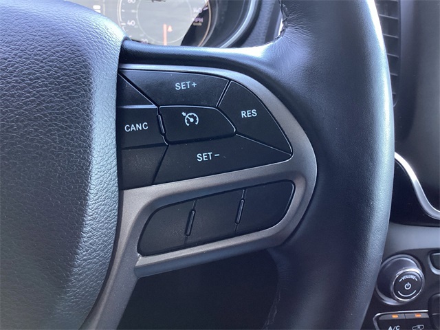 Used Car 2021 Jeep Cherokee  Latitude Plus For Sale Under $15,000 In San Antonio, Texas