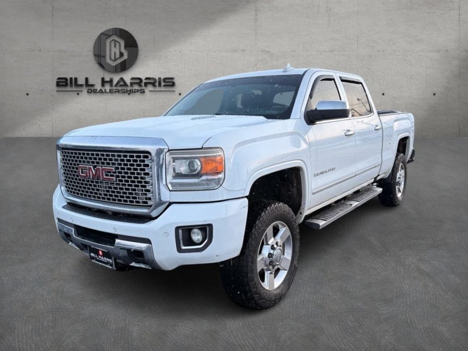 2016 GMC Sierra 2500HD Denali Crew Cab SB 4WD