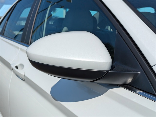 2025 Volkswagen Jetta 1.5T SE - 11