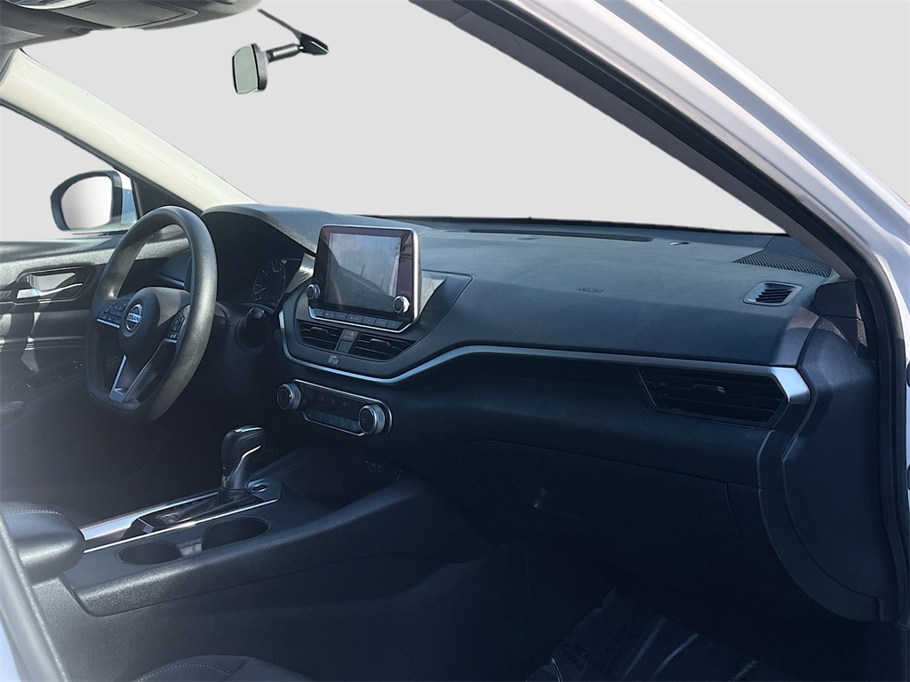 2020 Nissan Altima 2.5 S White at Emmons Autoplex