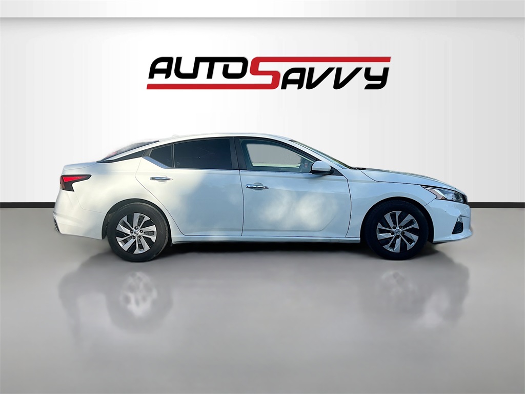 2020 Nissan Altima 2.5 S White at Emmons Autoplex