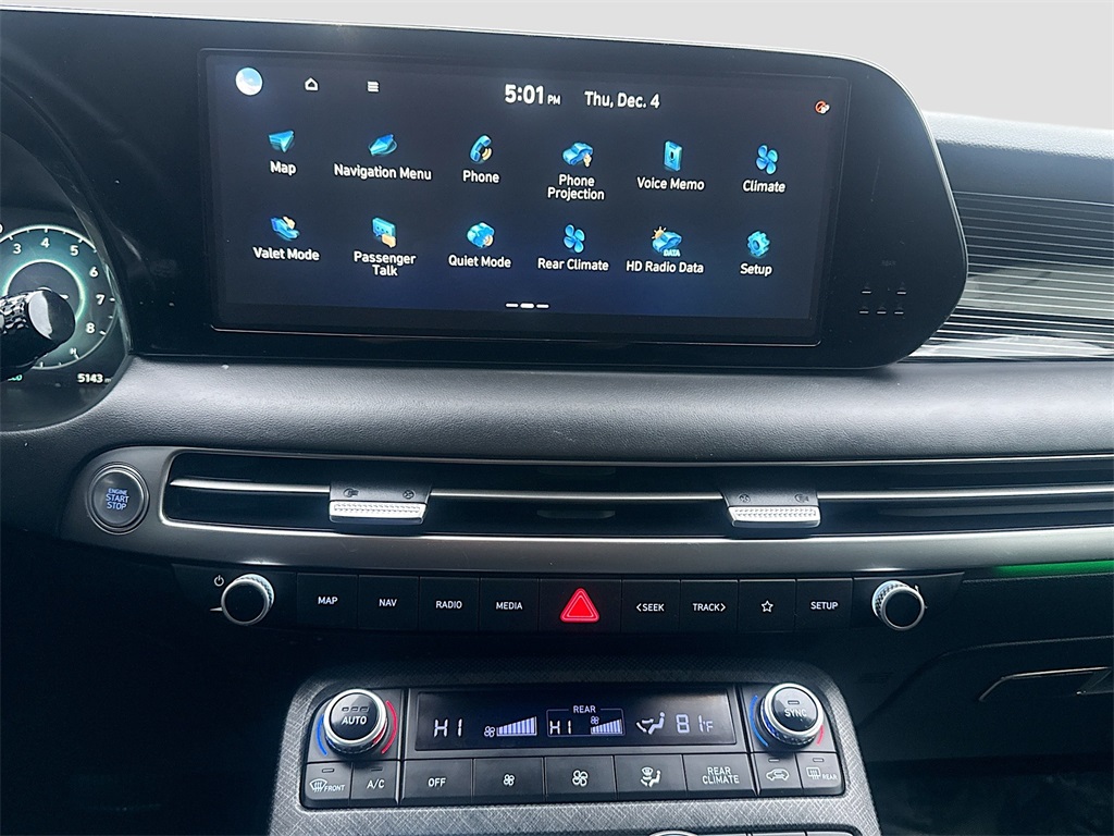 2024 Hyundai Palisade Limited Gray at North Houston Mitsubishi