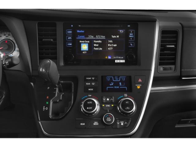 2015 Toyota Sienna SE Silver at Autostrade