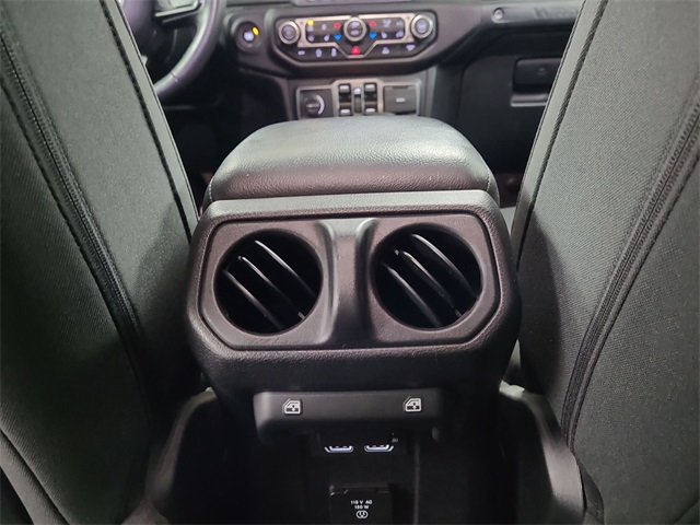 2021 – Jeep – Wrangler