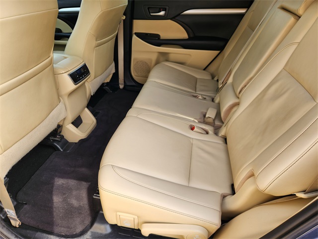 2019 Toyota Highlander XLE Blue at South Houston Nissan