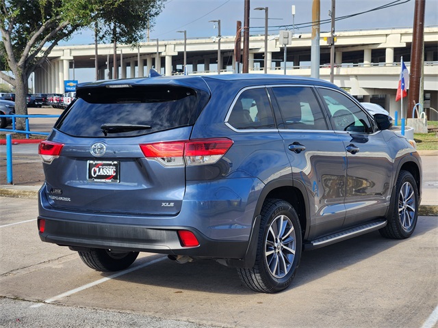 2019 Toyota Highlander XLE Blue at South Houston Nissan