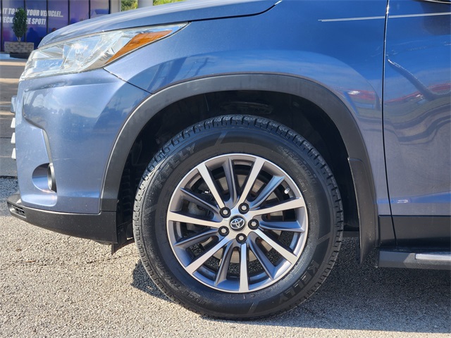 2019 Toyota Highlander XLE Blue at South Houston Nissan