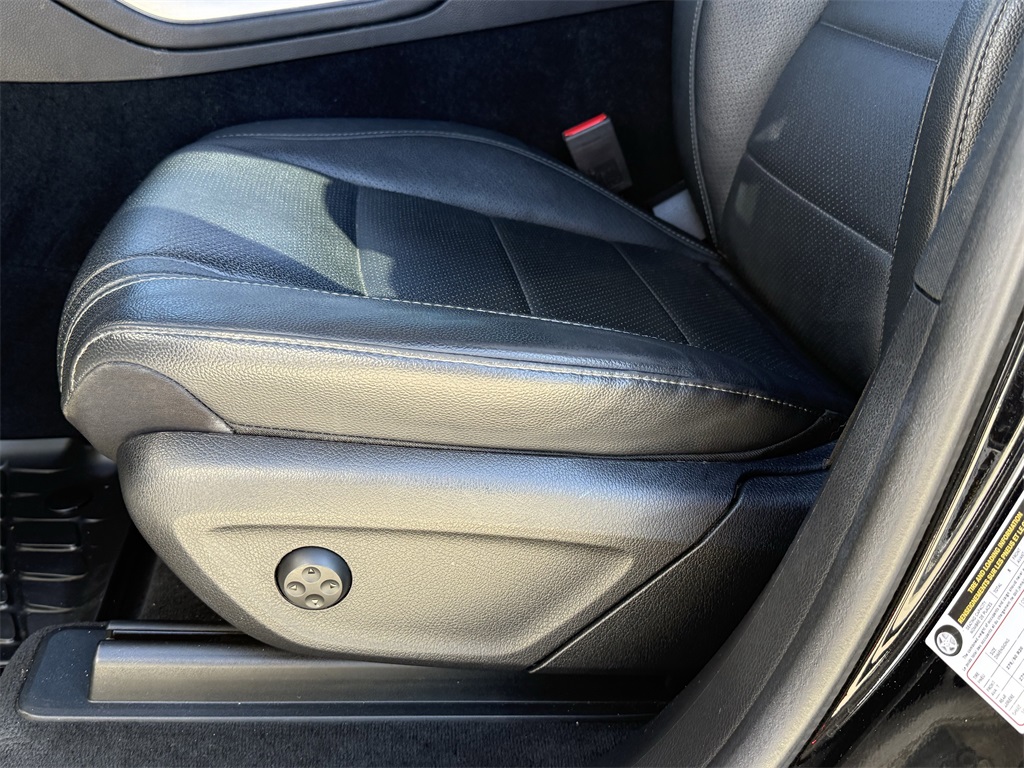 2022 Mercedes-Benz GLE GLE 450 Black at Toyota of Victoria