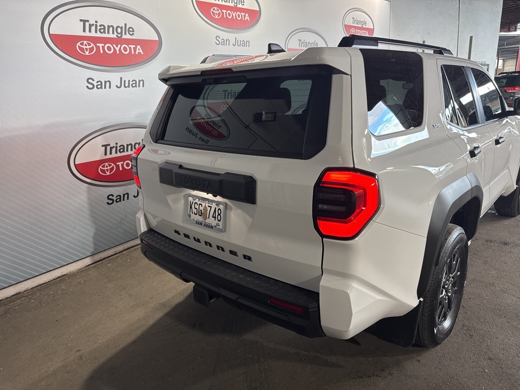 Thumbnail: 2025 Toyota 4Runner - 17