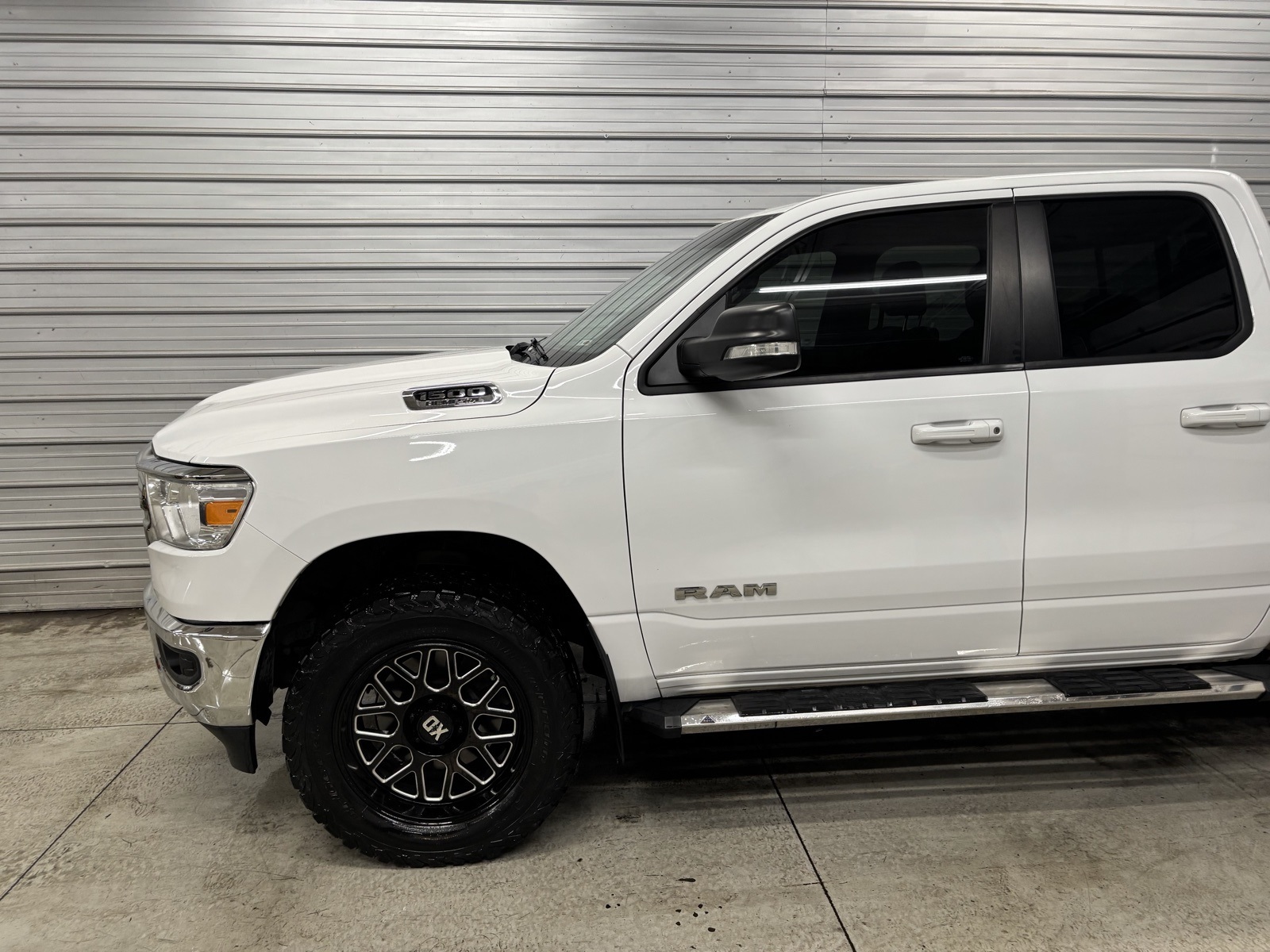 2021 Ram 1500 Big Horn Lone Star photo 3