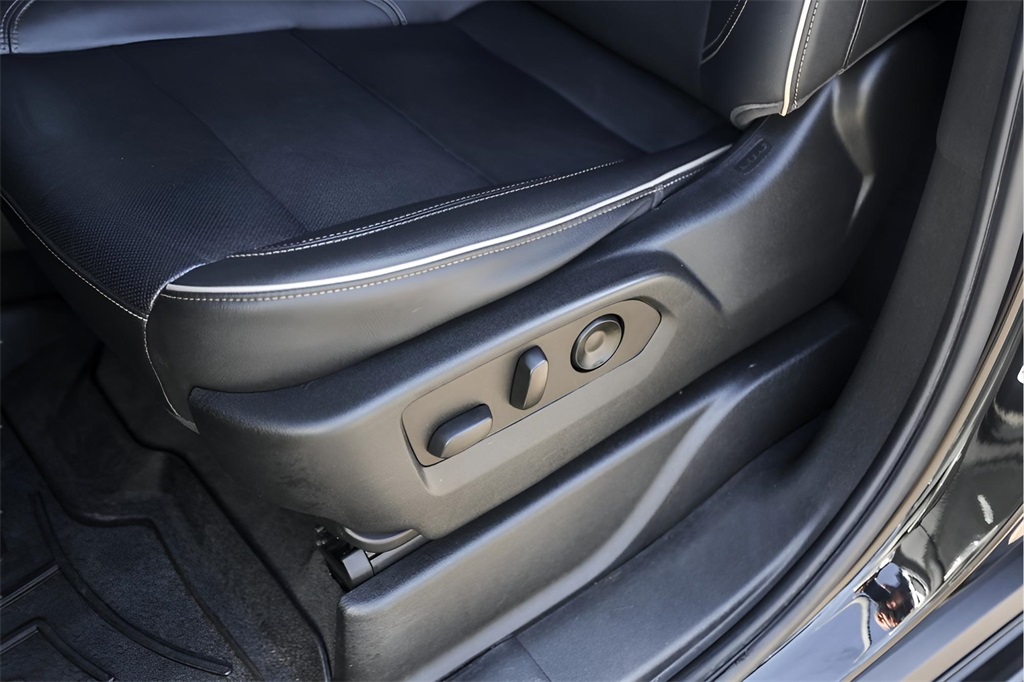 Used Car 2022 Gmc Yukon Xl  Slt For Sale Under $50,000 In Austin, Texas