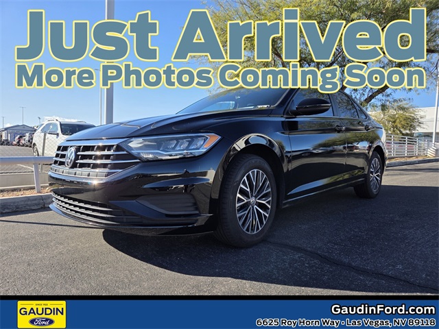 2021 Volkswagen Jetta SE's photo