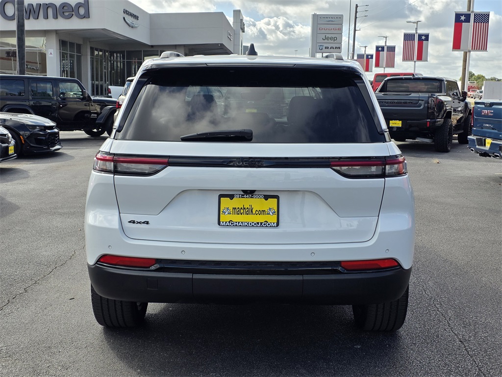 2023 Jeep Grand Cherokee Altitude X - 4