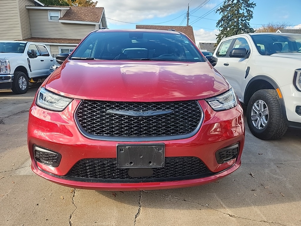 2025 Chrysler Pacifica