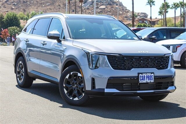 2025 Kia Sorento S FWD