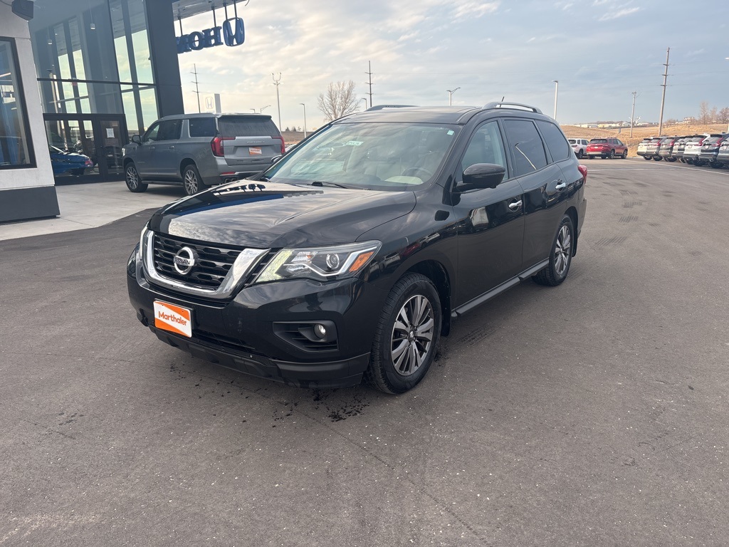 2017 Nissan Pathfinder SL 4WD