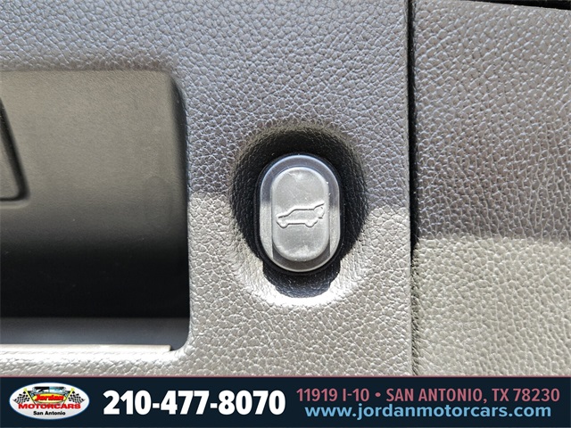 Used Car 2019 Chevrolet Suburban  Premier For Sale Under $40,000 In San Antonio, Texas