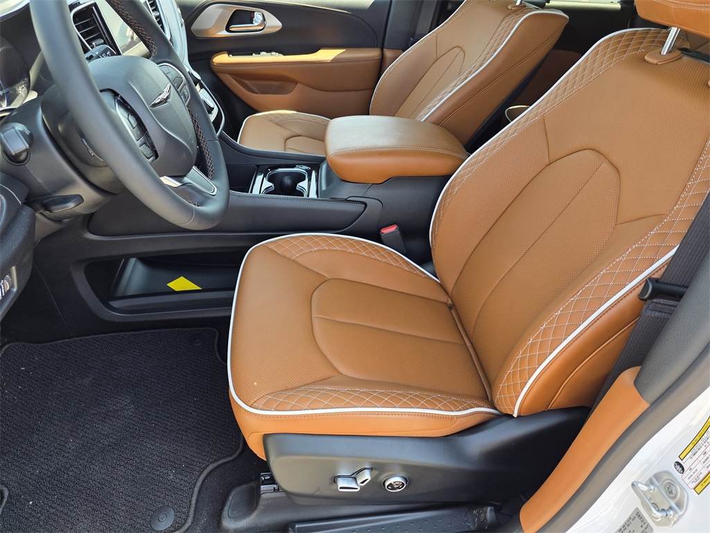 2026 Chrysler Pacifica Pinnacle White at Martin Chrysler Dodge Jeep Ram