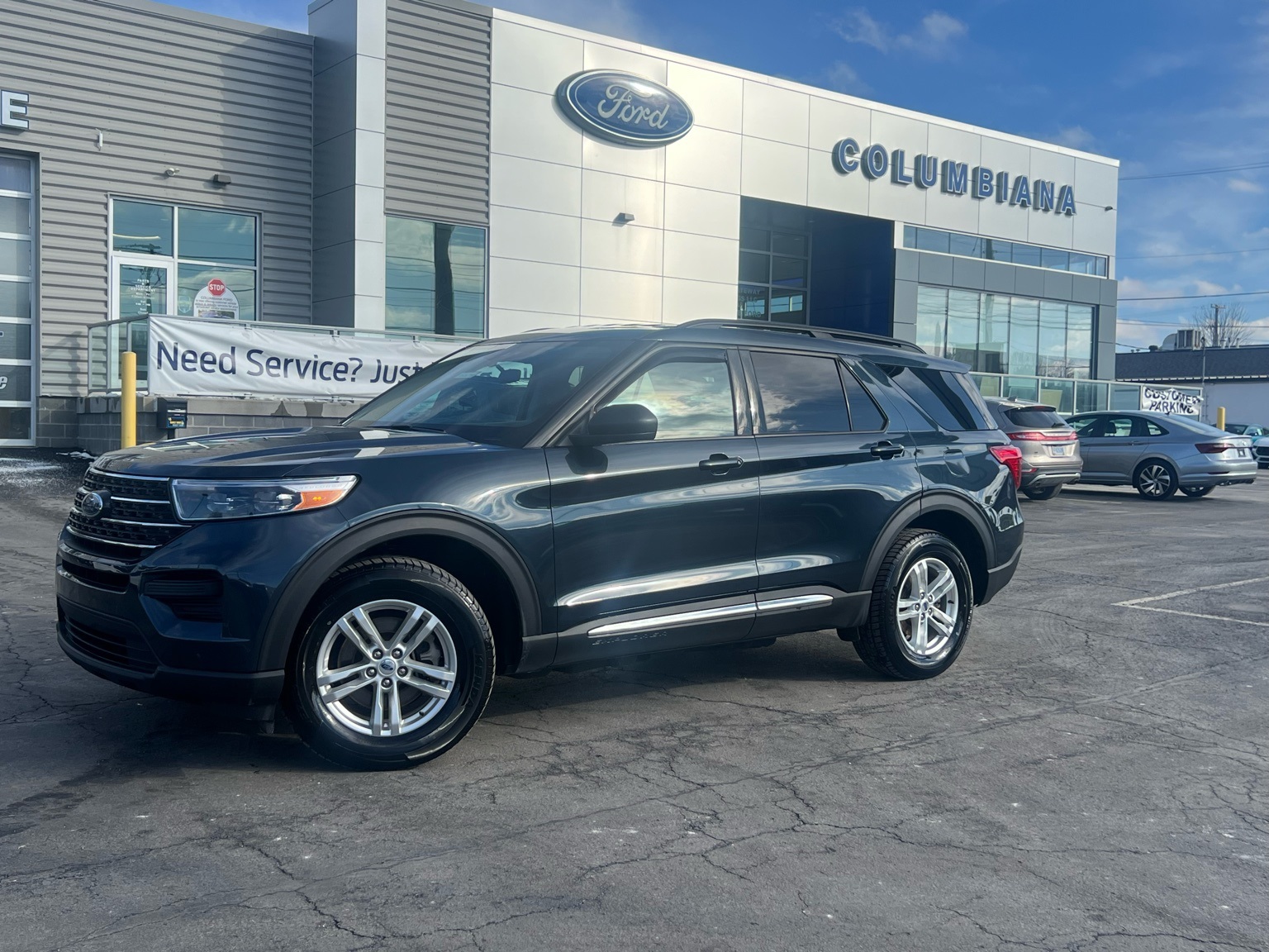 2023 Ford Explorer XLT AWD