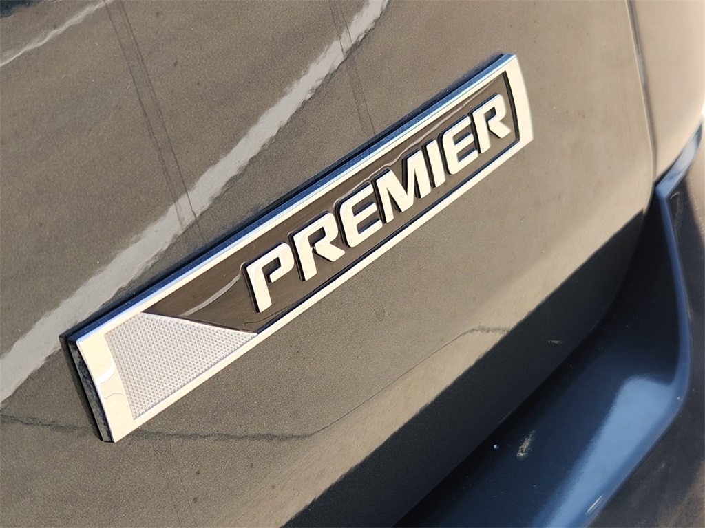 2018 Chevrolet Traverse Premier - 11