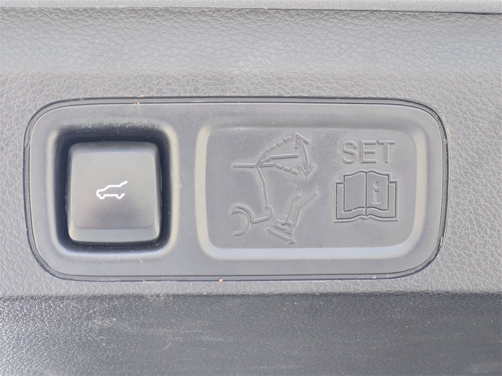 2020 Ford Expedition XLT Silver at Bayway Cadillac Southwest