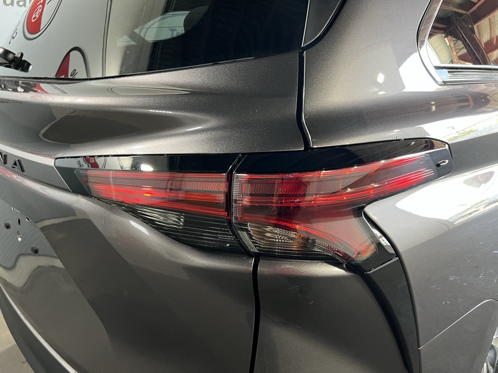 Thumbnail: 2025 Toyota Sienna - 16