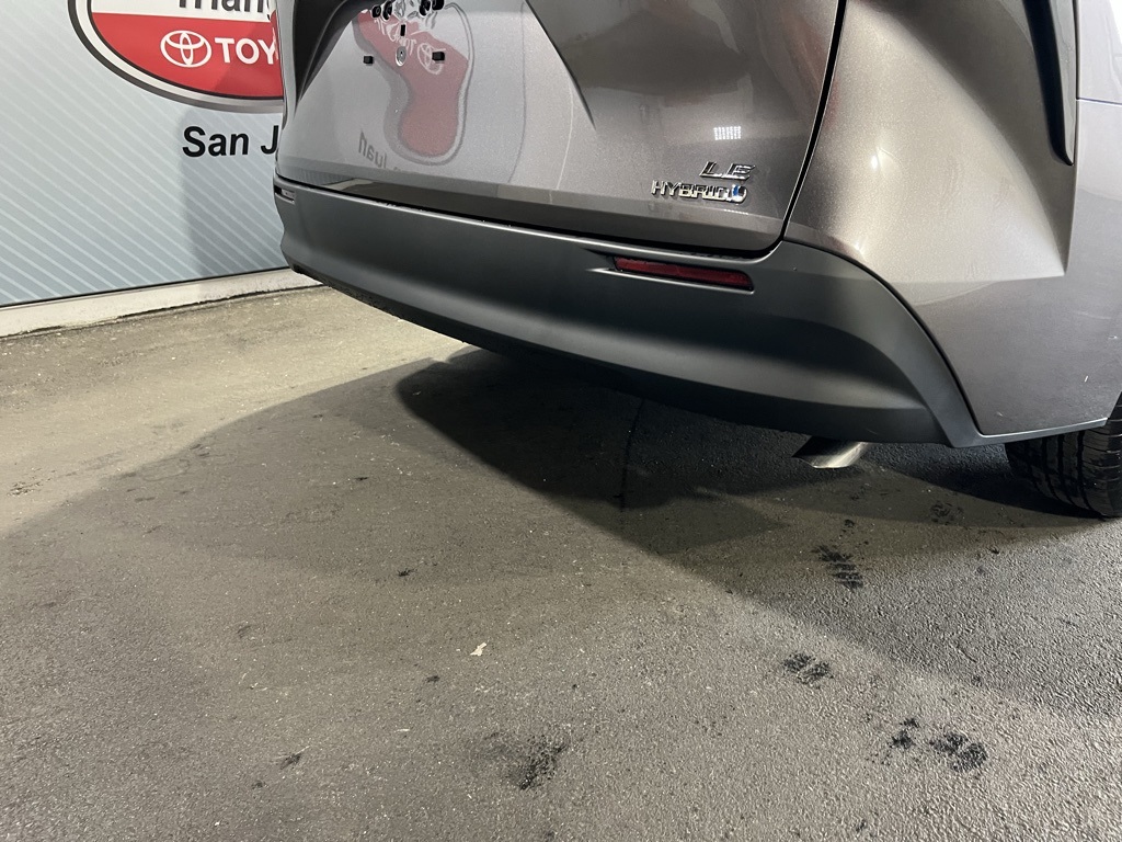 Thumbnail: 2025 Toyota Sienna - 17