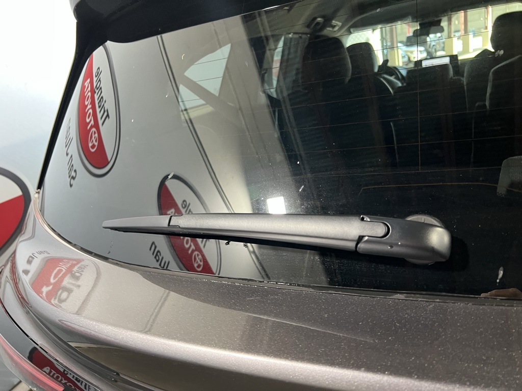 Thumbnail: 2025 Toyota Sienna - 21