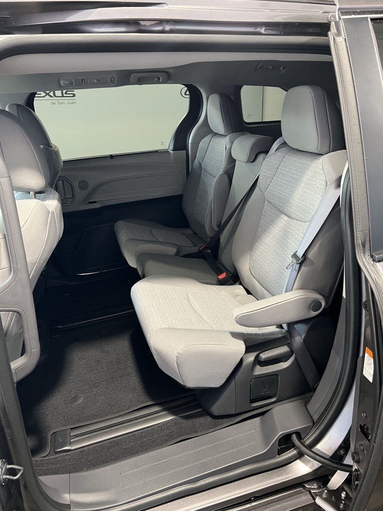 Thumbnail: 2025 Toyota Sienna - 24