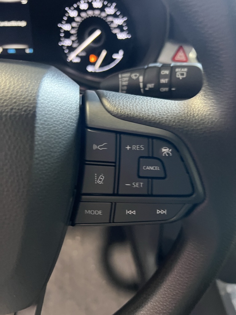 Thumbnail: 2025 Toyota Sienna - 31