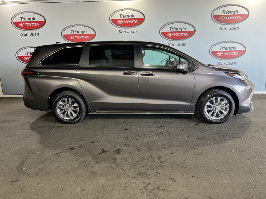 Thumbnail: 2025 Toyota Sienna - 6