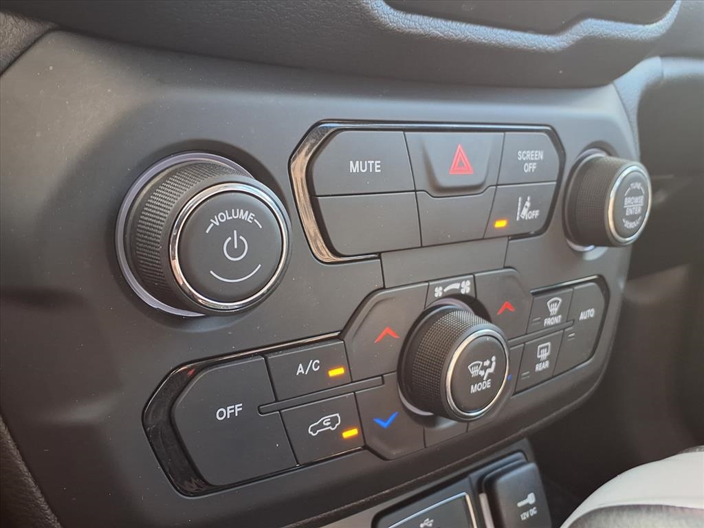 2023 Jeep Renegade Latitude - 9