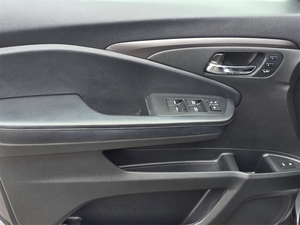 2021 Honda Pilot EX-L Gray at Community Kia