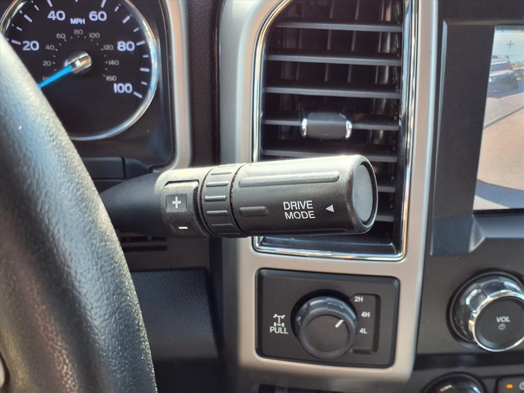 2020 Ford F-250SD Lariat White at Autostrade