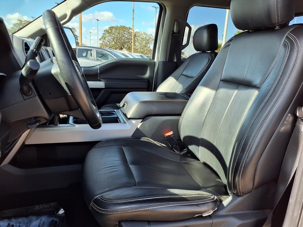 2020 Ford F-250SD Lariat White at Autostrade